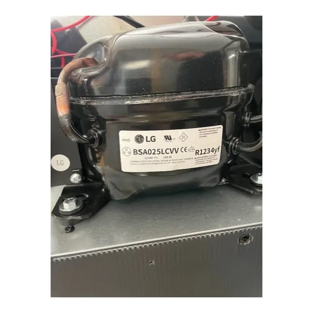 SEATHON Kjøleskap CR50X - Blank sort 43,4L - kompressor - App styring 